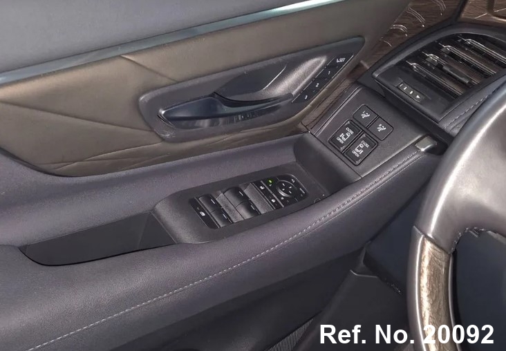  Toyota / Alphard Stock No. 20092